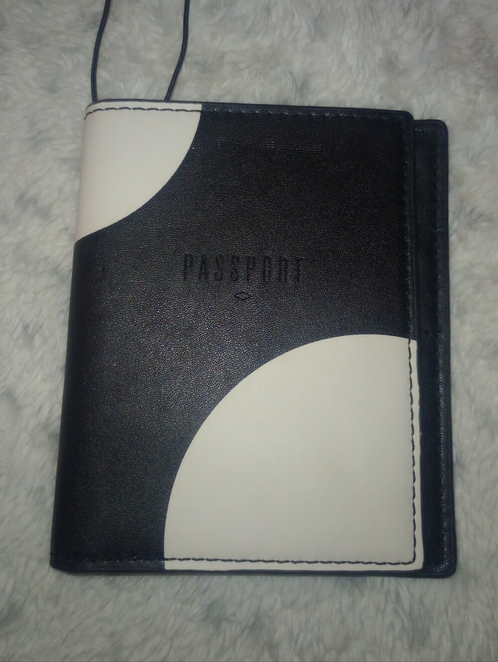 Fossil Black and White Passport Wallet - Picture 2 of 4